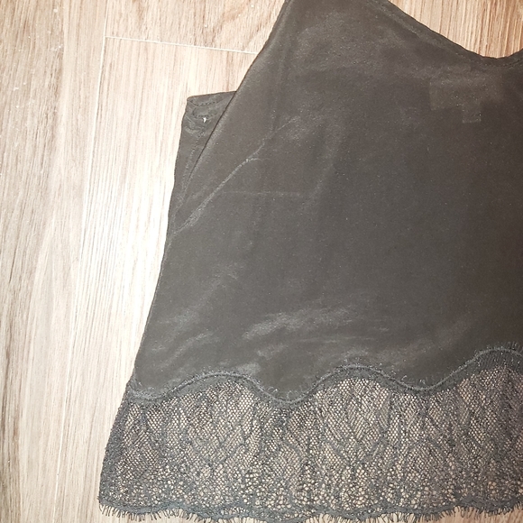 Aritzia Wilfred Silk Top - Picture 4 of 8